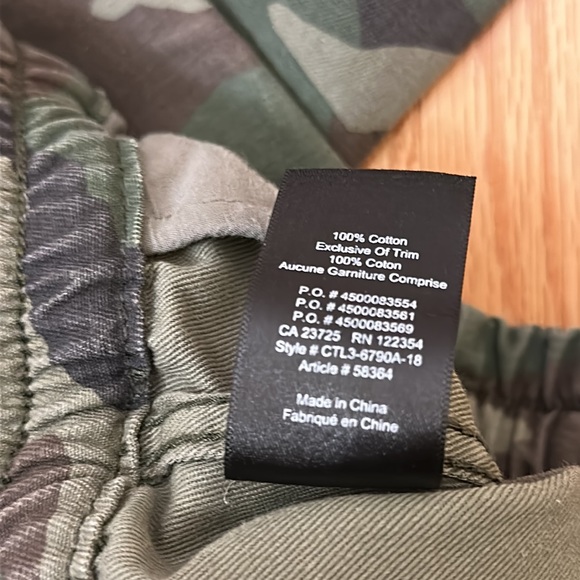 TNA Camo Joggers - Picture 8 of 9